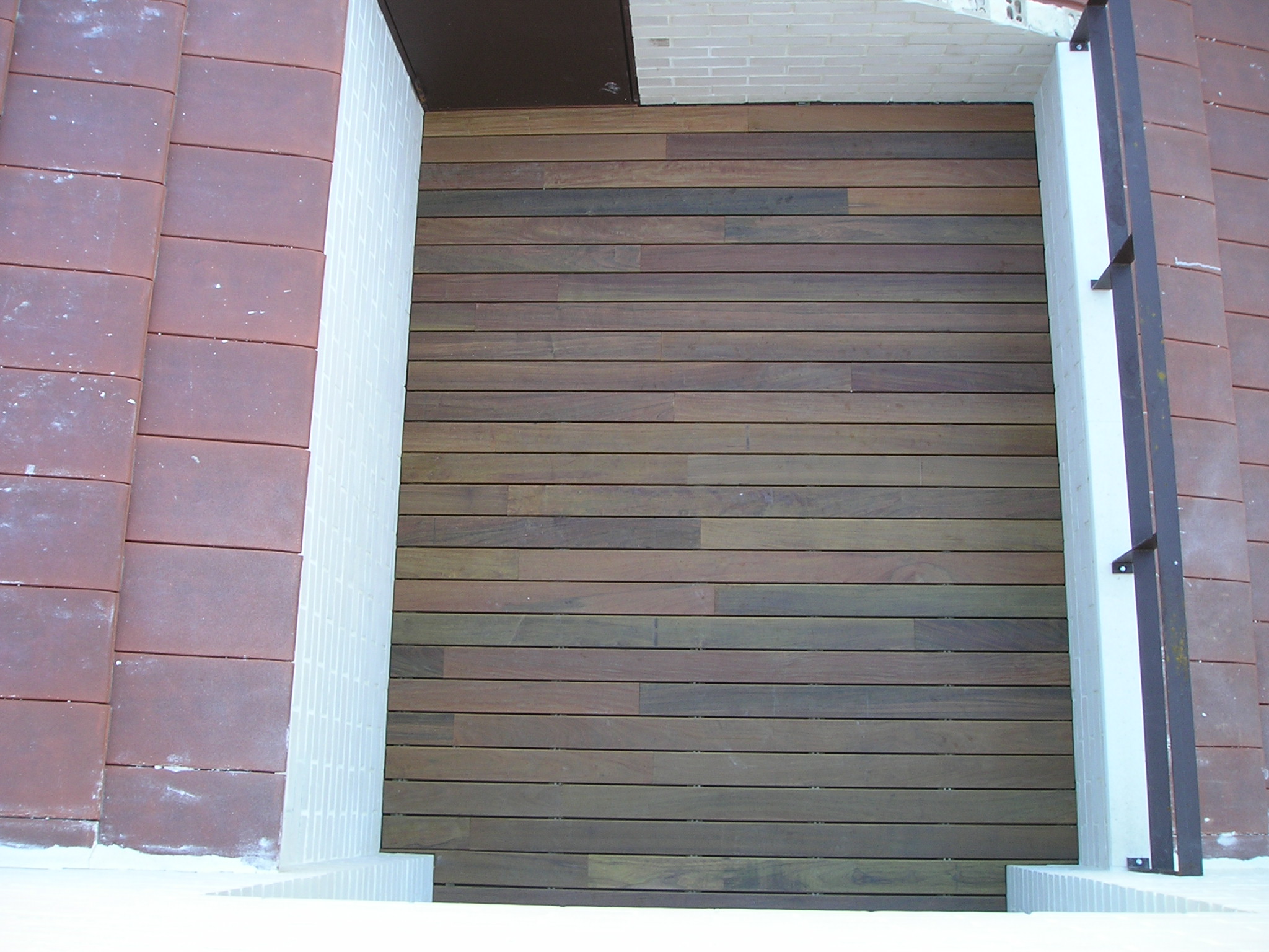 Terraza de tarima de madera exotica de ipe de exterior